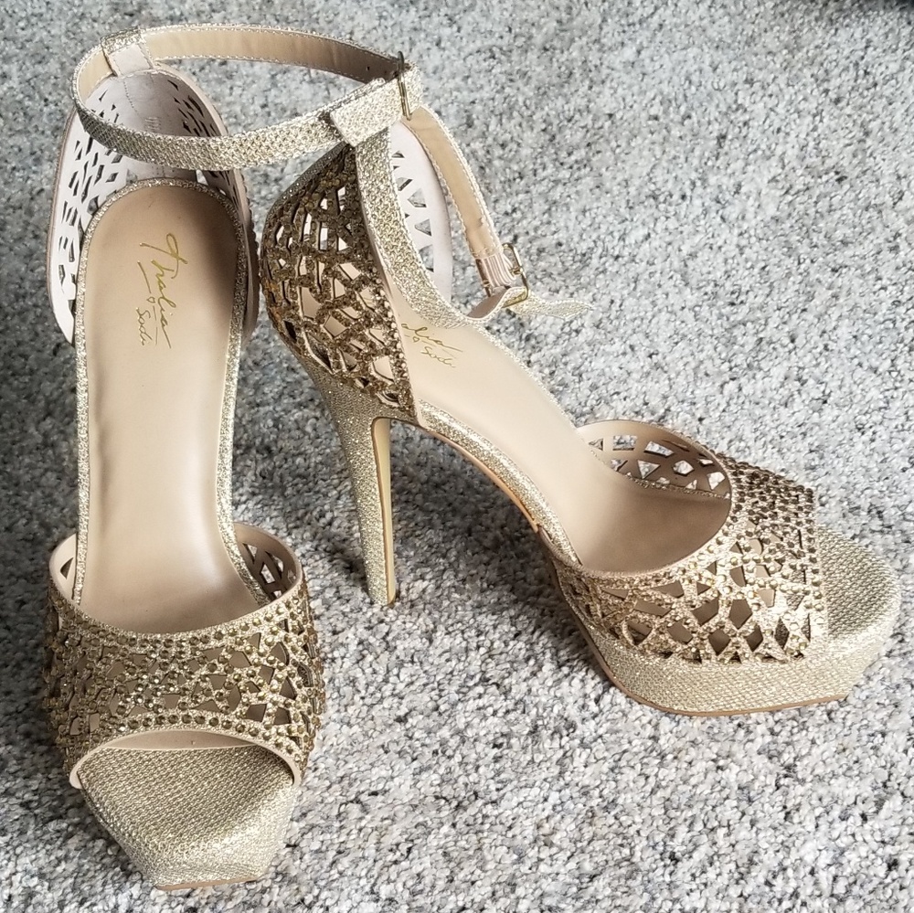 Gold Beautiful High Heels